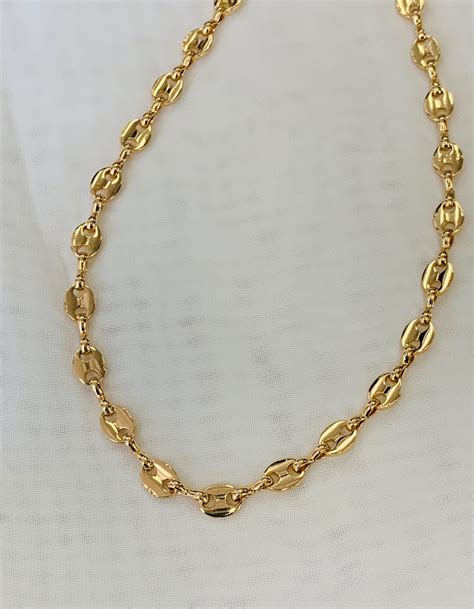 Gucci link gold chain necklace